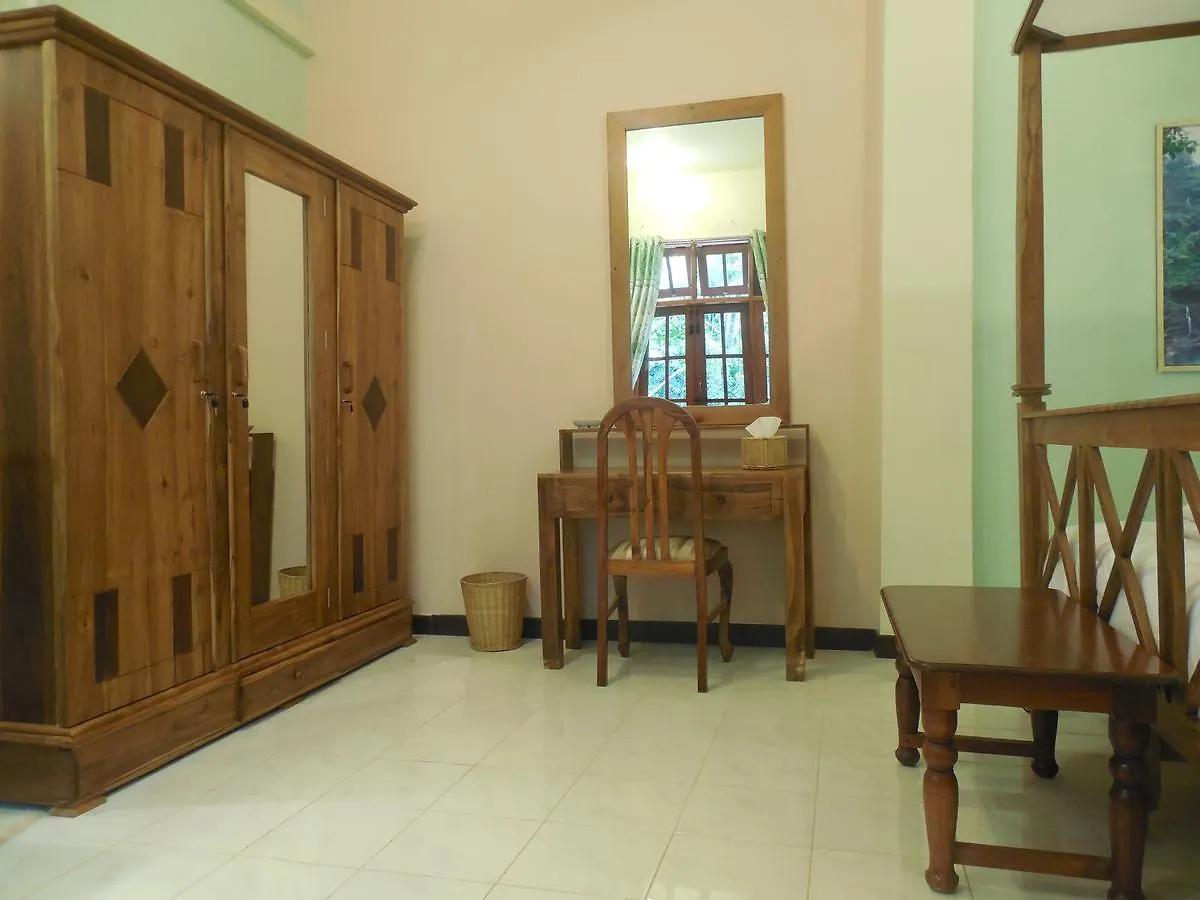 ****  Le Leopard D 'Argent Hotel Kandy Sri Lanka